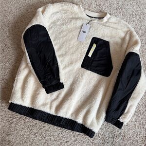 NWT UGG Women’s Niko Sherpa Crewneck — Cream and Black Sweater